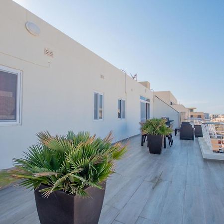 Kernice Penthouse With Sea And Country Views Of Xghajra Екстериор снимка