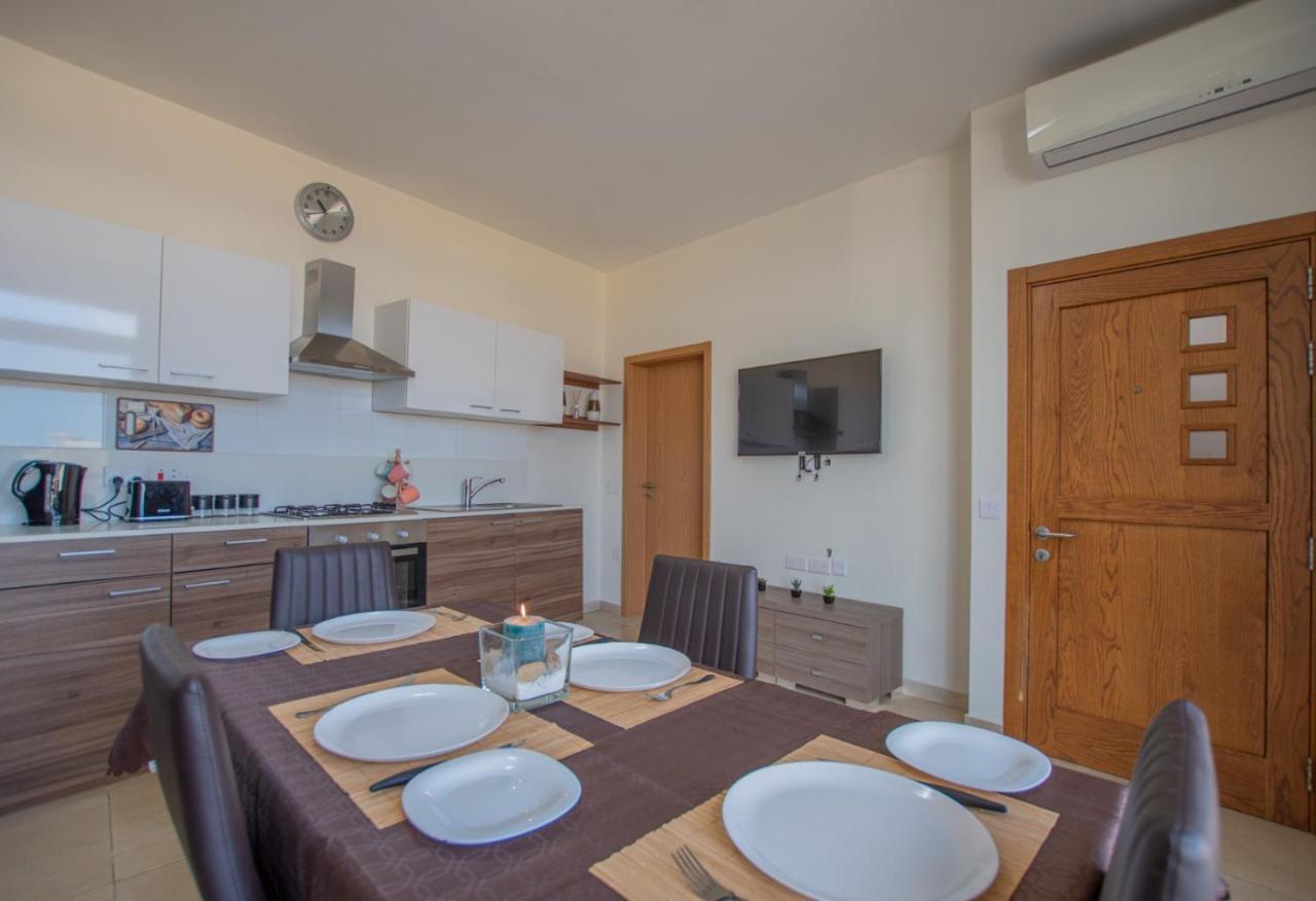 Kernice Penthouse With Sea And Country Views Of Xghajra Екстериор снимка