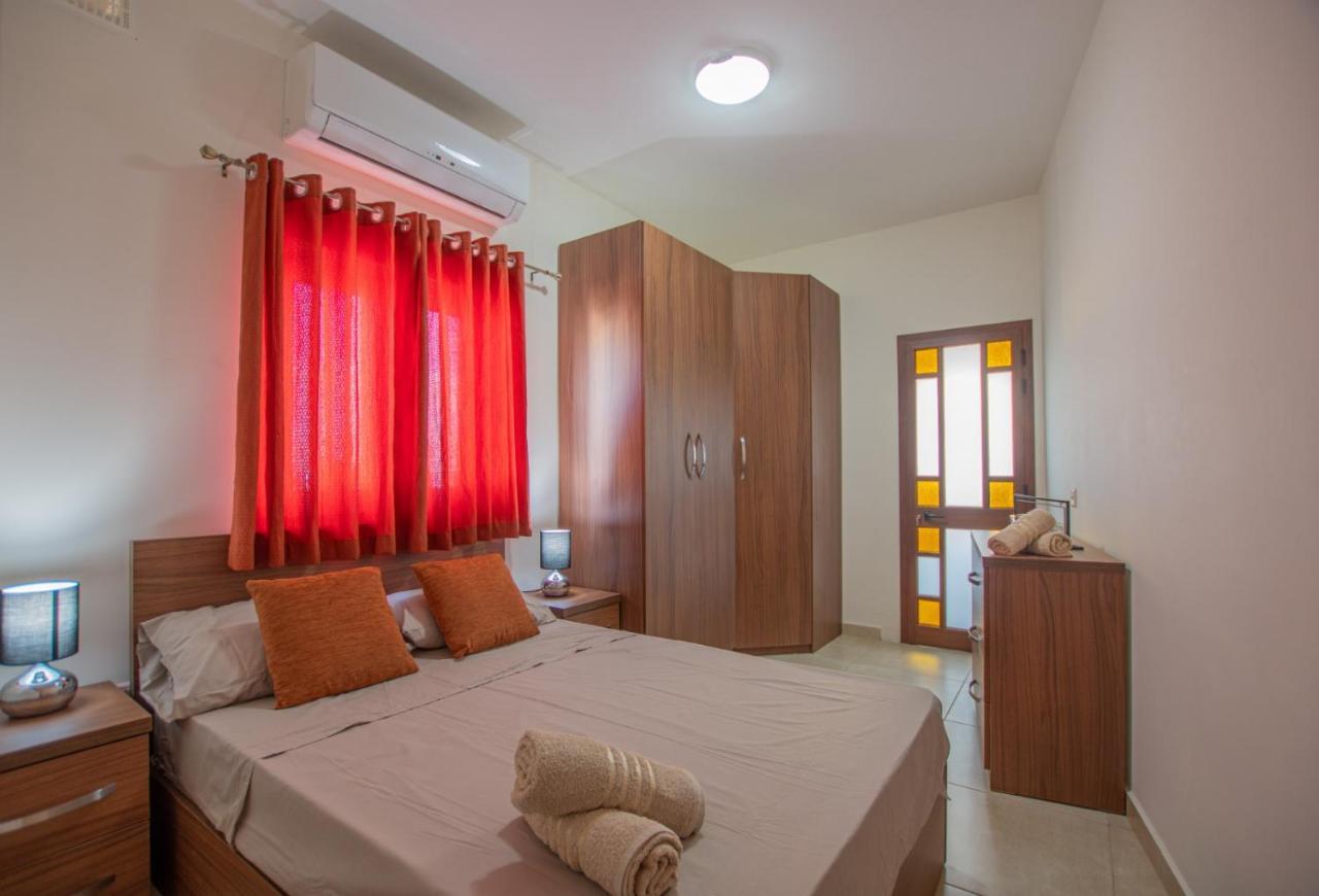 Kernice Penthouse With Sea And Country Views Of Xghajra Екстериор снимка