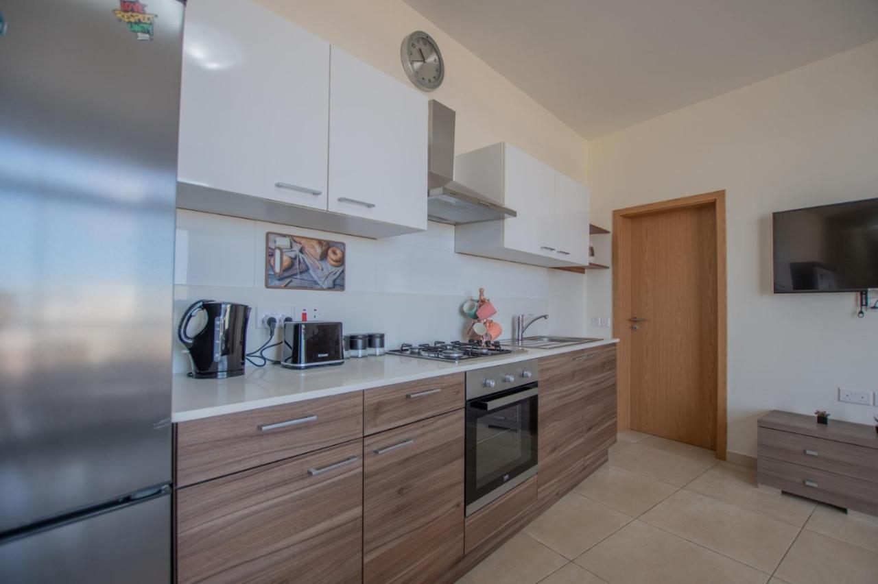 Kernice Penthouse With Sea And Country Views Of Xghajra Екстериор снимка